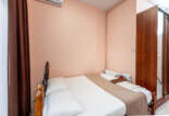TAN_5584 TAN_5584